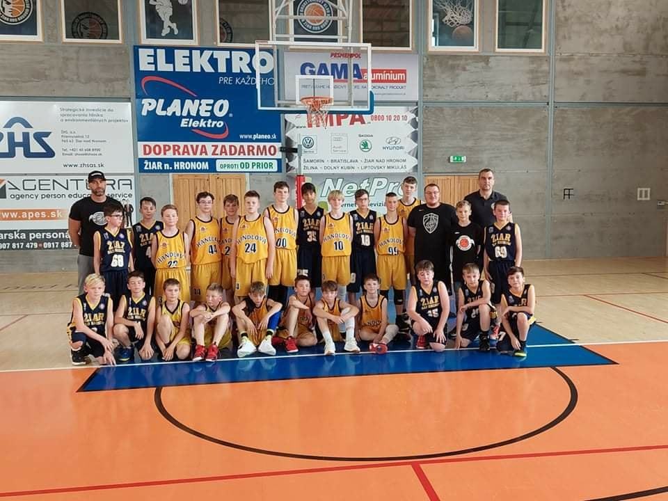 Read more about the article Náš basketbalový klub zorganizoval prípravný turnaj